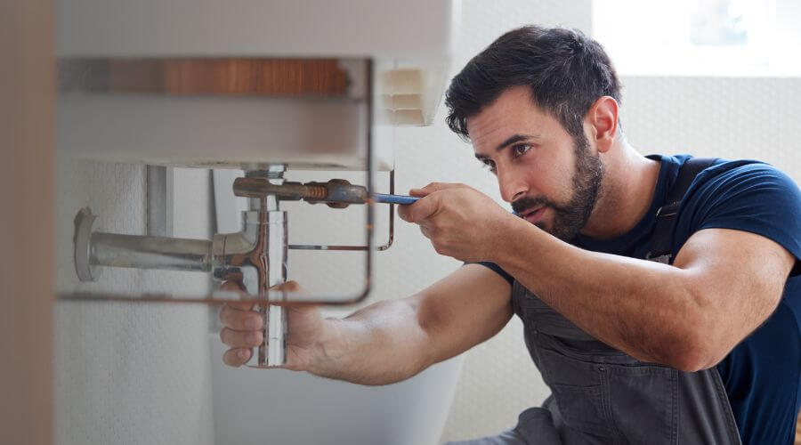 Faucet aerator cleaning/replacement in Knightsville, IN